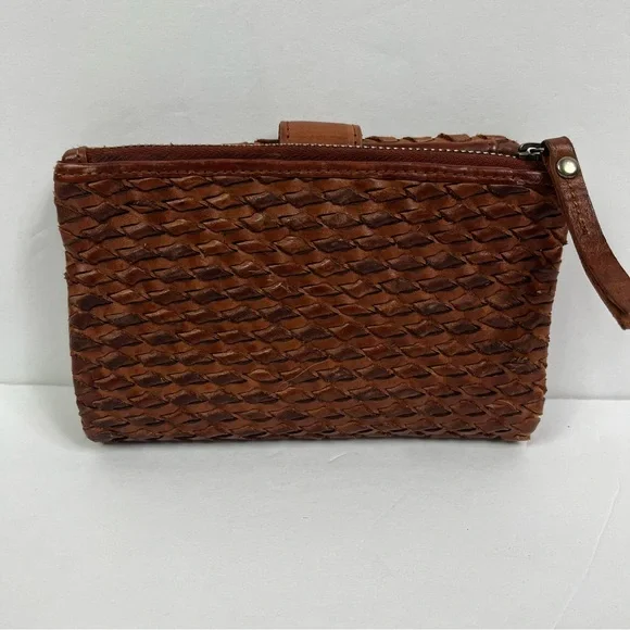 Vilenca Holland Woven Leather Bifold Distressed Wallet - Anthropologie